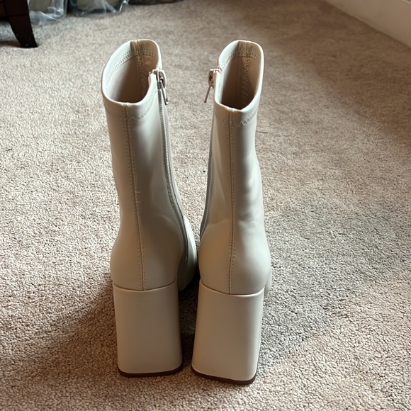 Faux leather block heel booties - Picture 4 of 6
